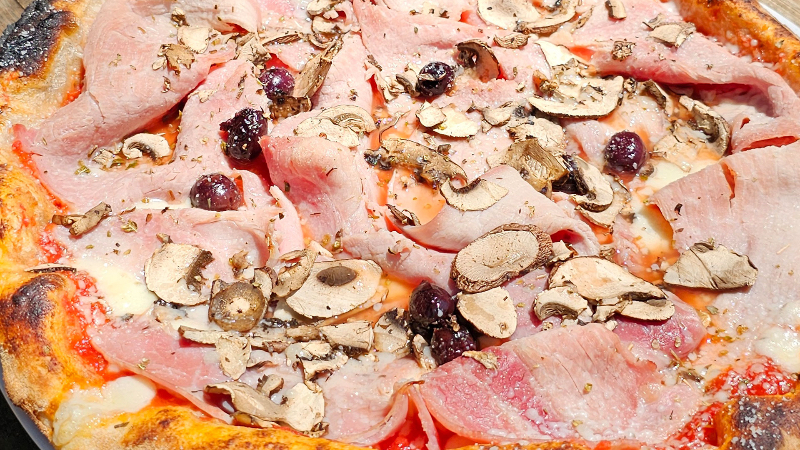 La pizza Tatie Régine du Tchap
